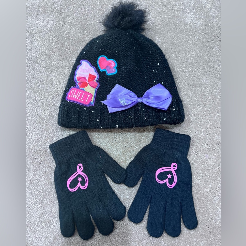 EUC! Nickelodeon Brand Girl’s Pom-Pom & Glitter Winter Beanie & Mittens Set